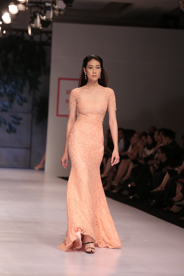 Dàn người mẫu Vietnams Next Top Model nổi bật trên sàn catwalk ngày hội ngộ - Ảnh 12.