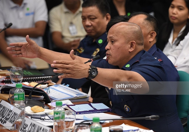 Cảnh sát trưởng Philippines kêu gọi người nghiện giết trùm ma tuý - Ảnh 1.