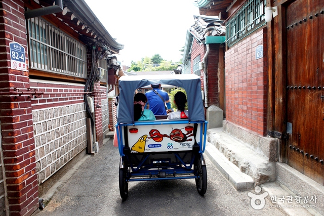 Xe đạp kéo - Dịch vụ du lịch giúp Seoul sống chậm - Ảnh 3.
