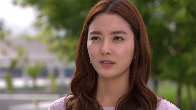 Lee So Yeon và chuyện tình đầy trắc trở với Nam Goong Min trong 