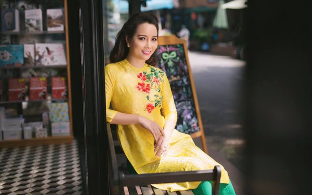 Nữ diễn viên Việt rạng rỡ đón Xuân sớm trong tà áo dài - Ảnh 5.