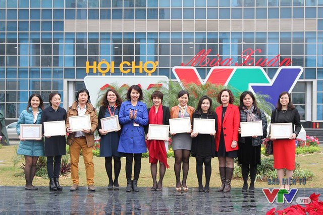 Trung tâm sản xuất phim truyền hình Việt Nam (VFC) nhận giải đặc biệt tại Hội chợ Mùa xuân - GALA SALE 2017 - Ảnh 5.