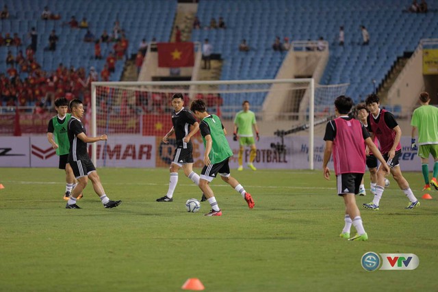 Ảnh: Các cầu thủ khởi động trước trận U22 Việt Nam - Tuyển các ngôi sao K-League - Ảnh 5.