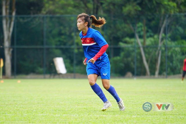 Ảnh: ĐT bóng đá nữ tập buổi đầu tiên tại Malaysia, sẵn sàng cho SEA Games 29 - Ảnh 7.