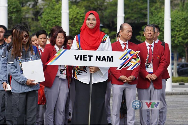 Quốc kỳ Việt Nam tung bay tại Bukit Jalil, Đoàn thể thao Việt Nam đã sẵn sàng cho SEA Games 29 - Ảnh 1.