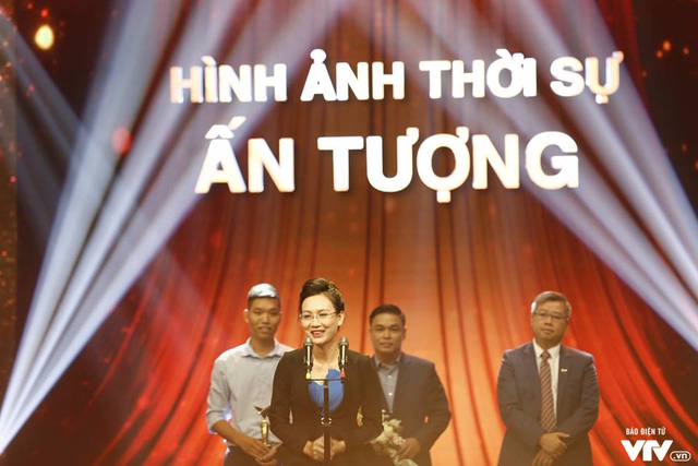 VTV Awards 2017: Táo quân Xuân Đinh Dậu chiến thắng giải Chương trình của năm - Ảnh 11.