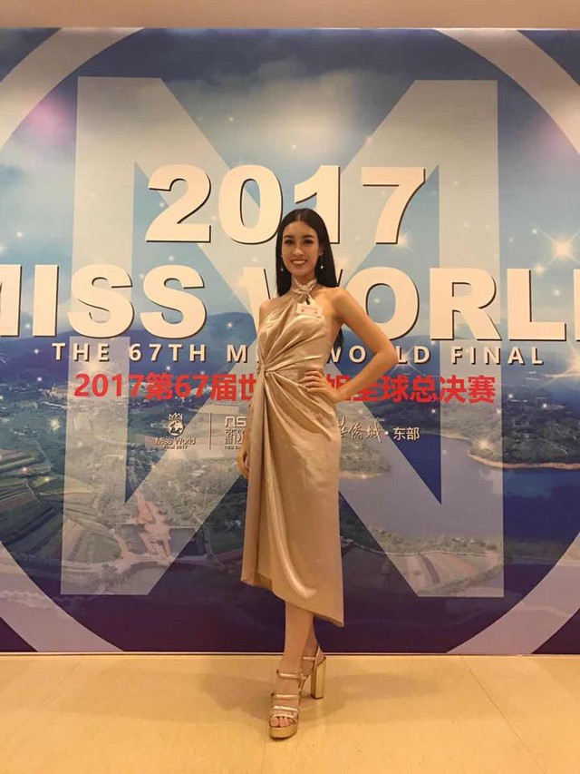Đỗ Mỹ Linh nổi bật giữa dàn người đẹp Hoa hậu Thế giới 2017 - Ảnh 1.