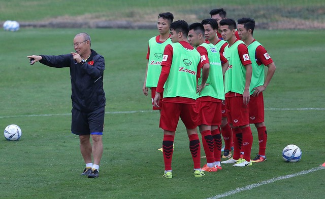 Sớm xác định 2 cầu thủ chia tay U23 Việt Nam sau ít ngày tập trung - Ảnh 1.