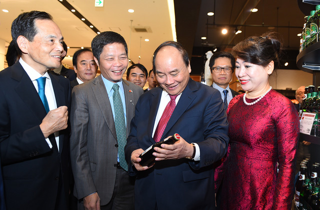 Thủ tướng Nguyễn Xuân Phúc dự Tuần lễ hàng Việt Nam tại Nhật Bản - Ảnh 3.