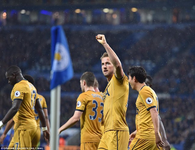 Đá bù vòng 34 Ngoại hạng Anh: Tottenham đánh bại Leicester City với tỉ số khó tin - Ảnh 1.