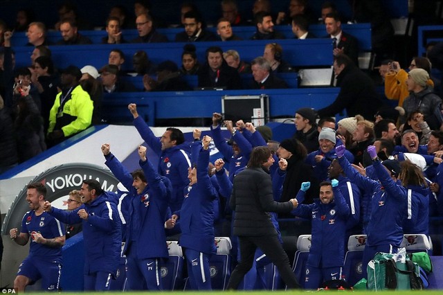 VIDEO Chelsea 1-0 Man Utd: Morata gieo sầu cho thầy trò Mourinho - Ảnh 3.