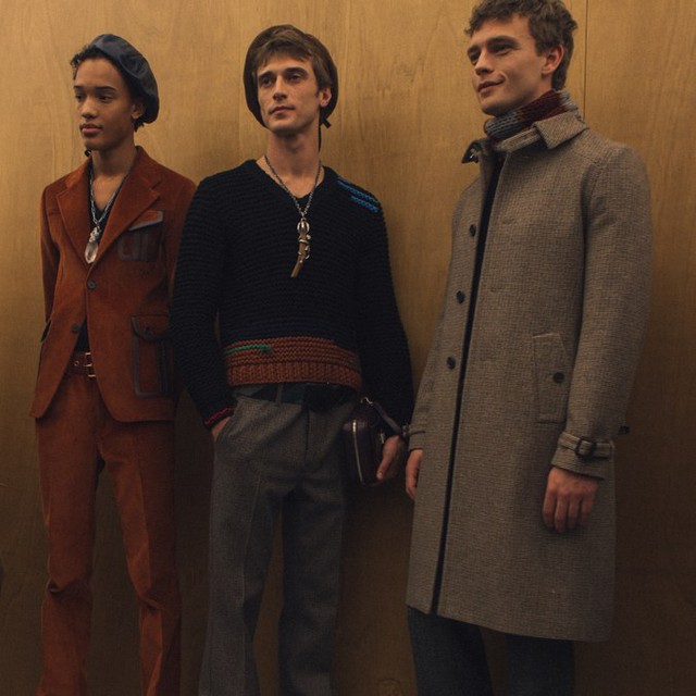 Prada làm sống lại vẻ đẹp của thời trang thập niên 70 - Ảnh 4.
