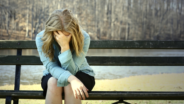 9 dấu hiệu của bệnh trầm cảm mà bạn không thể bỏ qua - Ảnh 2.