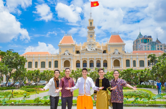 Ấn tượng bộ ảnh diện quốc phục các nước Đông Nam Á của đại diện Việt Nam tại SSEAYP 2017 - Ảnh 5.