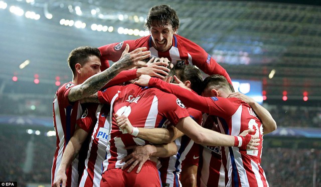 Vòng 1/8 Champions League: Atletico và Man City giành lợi thế - Ảnh 3.