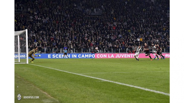 Kết quả bóng đá châu Âu rạng sáng 11/3: Juventus 2-1 AC Milan, Marseille 3-0 Angers - Ảnh 1.