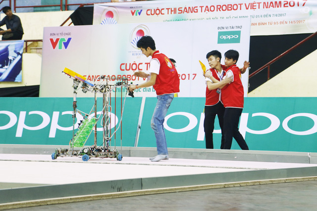 Robocon Việt Nam 2017: Sao Đỏ tiếp tục chiến thuật phá điểm đối phương - Ảnh 22.