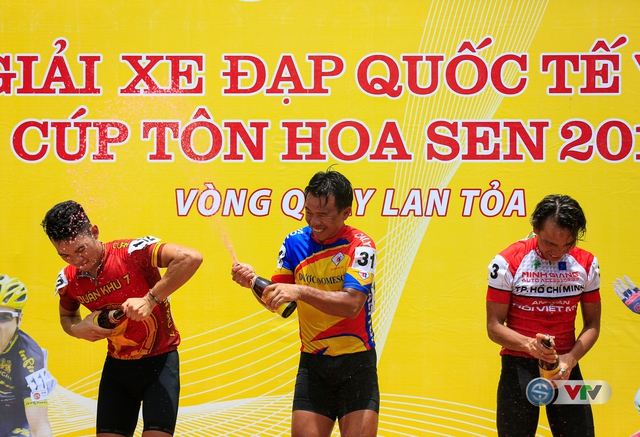 Giải xe đạp quốc tế VTV Cúp Tôn Hoa Sen 2017: Đỗ Tuấn Anh giành chiến thắng chặng 6 - Ảnh 2.