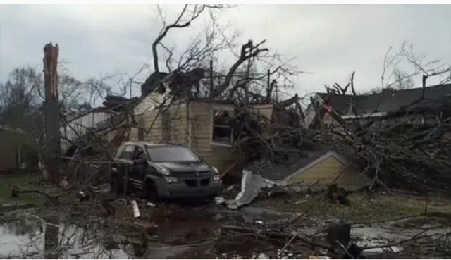 Mỹ: Lốc xoáy tàn phá bang Mississippi, 4 người thiệt mạng - Ảnh 2.