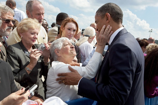 Barack Obama - Vị Tổng thống gần gũi với người dân Mỹ - Ảnh 7.