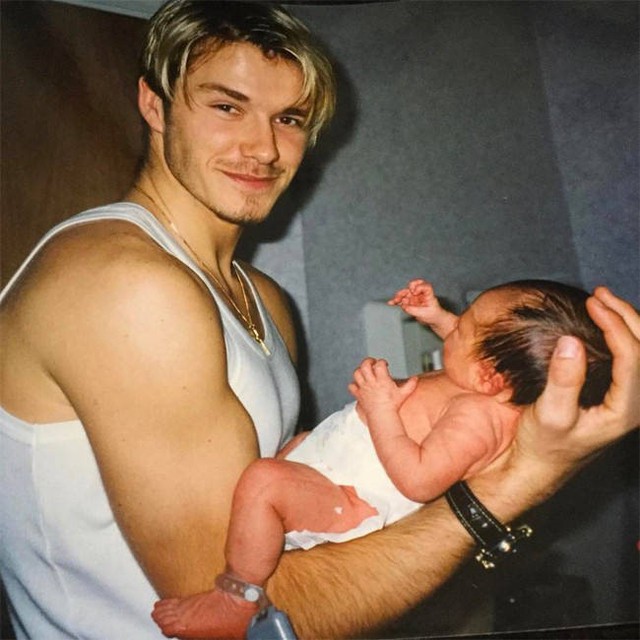 Vợ chồng Beckham đăng ảnh mừng sinh nhật 18 tuổi của con trai cả - Ảnh 7.