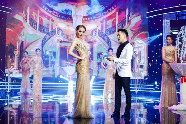 Ấn tượng BST lấp lánh Vũ khúc mùa đông trên sân khấu Sài Gòn đêm thứ 7 - Ảnh 7.
