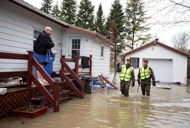 Canada ban bố tình trạng khẩn cấp do ngập lụt - Ảnh 12.