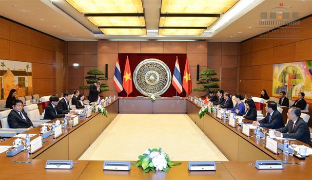 Chủ tịch Hội đồng Lập pháp Thái Lan thăm chính thức Việt Nam - Ảnh 1.