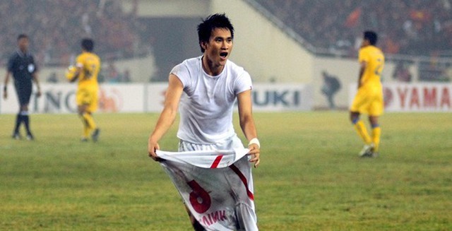 Công Vinh lọt top 5 cầu thủ xuất sắc nhất lịch sử bóng đá Đông Nam Á - Ảnh 2.