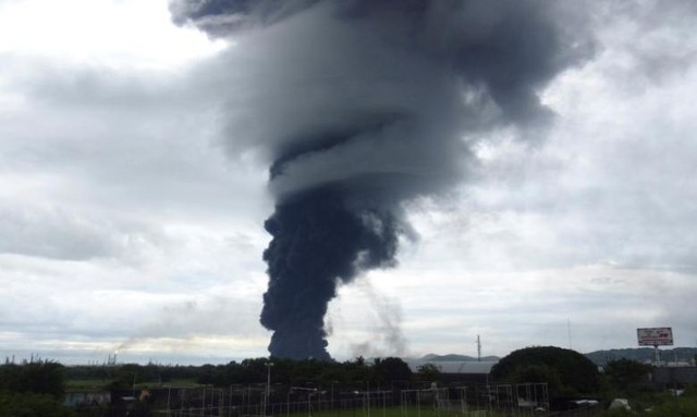 Cháy tại nhà máy lọc dầu ở Mexico, 9 người bị thương - Ảnh 4.