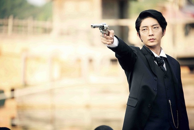 Gặp lại bộ đôi Lee Jun Ki - Nam Sang Mi trong phim Hàn Quốc Phát súng hận thù - Ảnh 1.