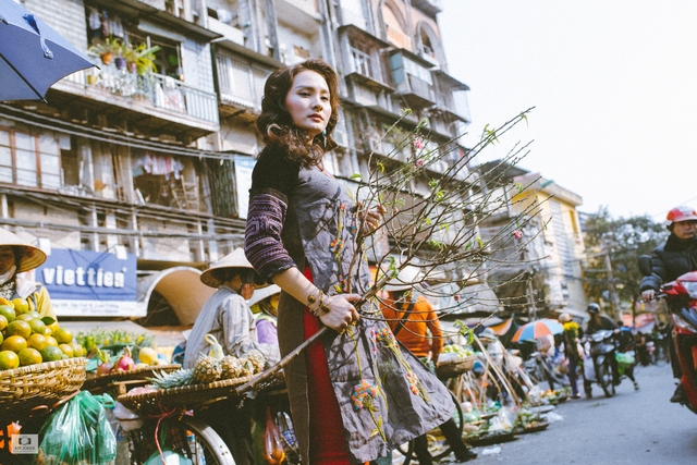 Nữ diễn viên Việt rạng rỡ đón Xuân sớm trong tà áo dài - Ảnh 7.