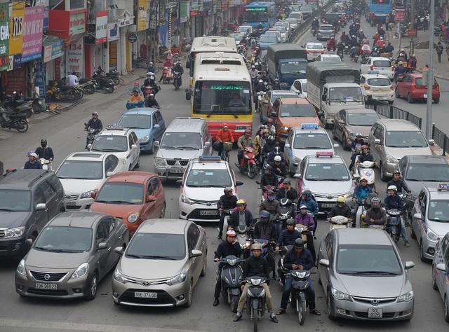 Đề xuất đến năm 2025, taxi Hà Nội có chung đồng phục - Ảnh 2.