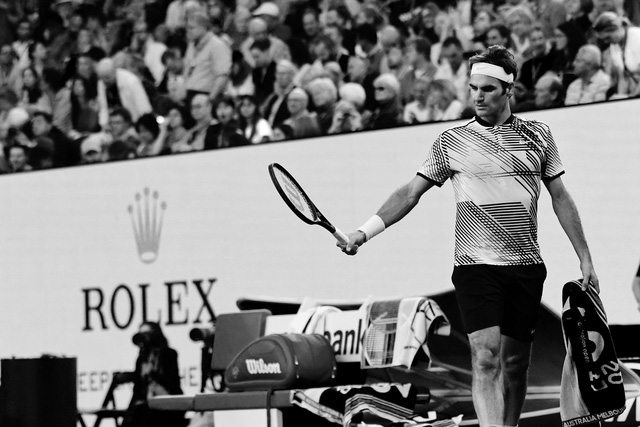 Chùm ảnh: Những hình ảnh ấn tượng nhất trận bán kết Federer - Wawrinka - Ảnh 15.
