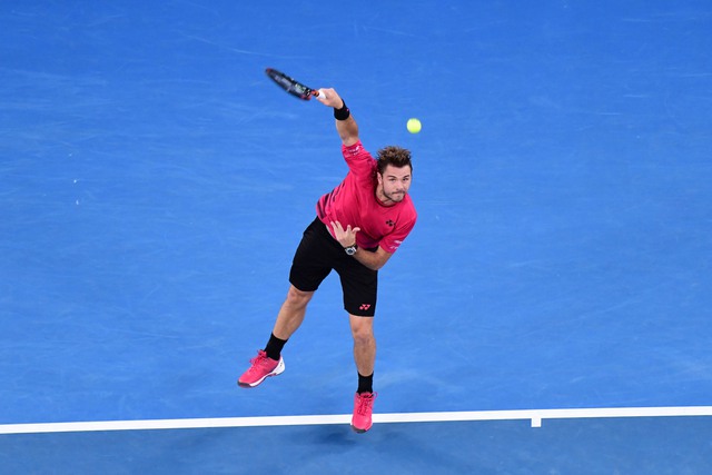Thắng kịch tính Wawrinka, Federer lần thứ 6 vào chung kết Australia mở rộng - Ảnh 1.