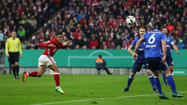 Bayern Munich 3-0 Schalke: Hiệp 1 bùng nổ! - Ảnh 2.