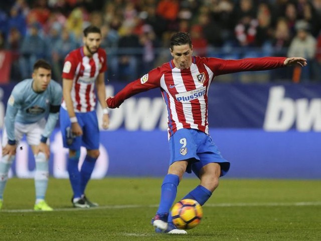 Messi, Ronaldo và Torres lọt top 12 cầu thủ sút hỏng penalty nhiều nhất La Liga - Ảnh 5.