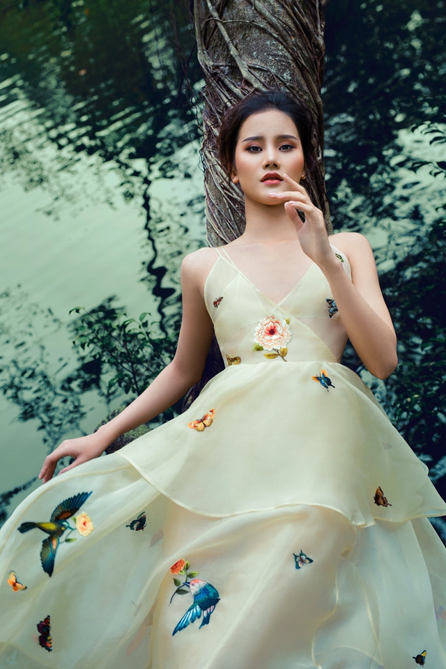 Hương Ly Next Top Model đẹp mơ màng giữa khung cảnh núi rừng - Ảnh 9.