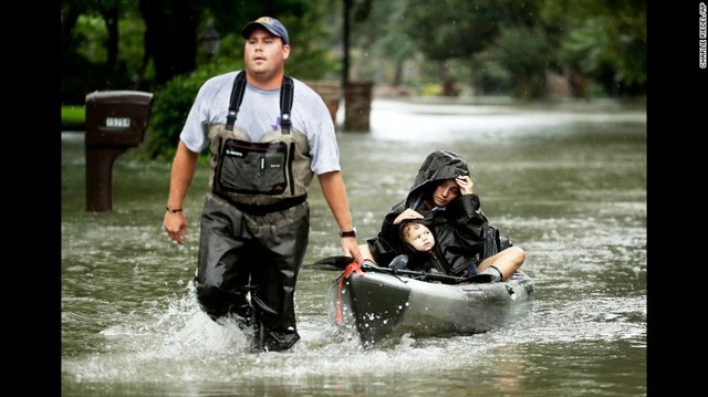 Bang Texas, Mỹ hoang tàn sau siêu bão Harvey - Ảnh 20.