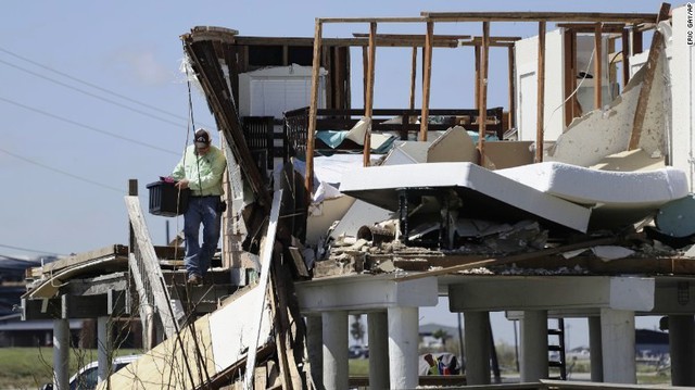 Bang Texas, Mỹ hoang tàn sau siêu bão Harvey - Ảnh 13.