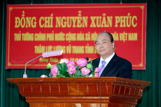 Thủ tướng Nguyễn Xuân Phúc thăm Bộ Chỉ huy quân sự tỉnh Đồng Tháp - Ảnh 1.