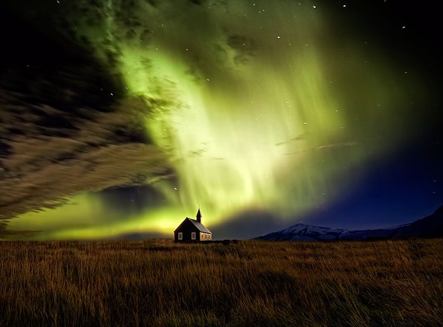 Lạc trôi trước những khung cảnh đẹp đến khó tin ở Iceland - Ảnh 13.