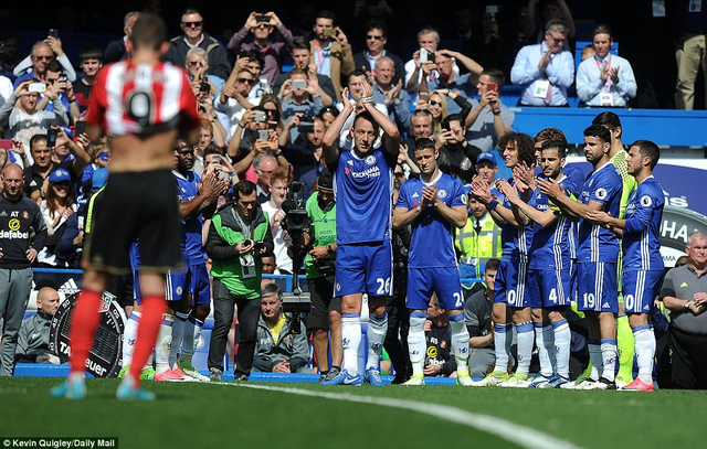 Phút 26 tại Stamford Bridge: Lời chia tay ngọt ngào của Terry - Ảnh 1.