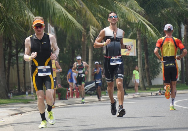 Gần 1400 VĐV tham dự Ironman 70.3 Việt Nam - Ảnh 3.