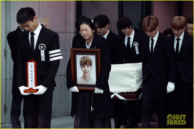 Kim Jong-Hyun đã được an táng, nơi chôn cất không được tiết lộ - Ảnh 8.