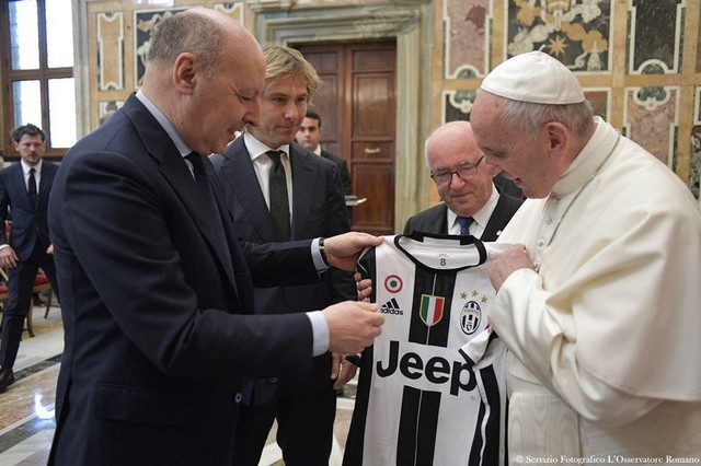 Giáo hoàng Francis gặp gỡ các cầu thủ Juventus và Lazio trước chung kết cúp quốc gia Italia - Ảnh 2.
