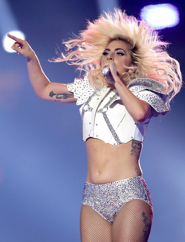 Lady Gaga: Đừng ngừng yêu bản thân mình! - Ảnh 2.