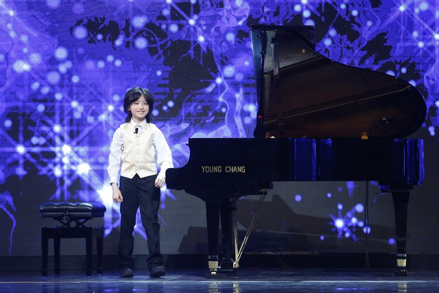 Mặt trời bé con: Học piano một năm, thần đồng 8 tuổi đã phá vỡ kỷ lục thế giới - Ảnh 6.