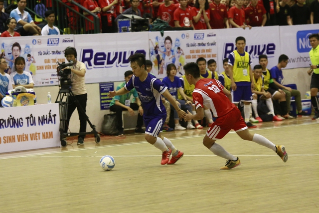 ĐH Bách Khoa giành ngôi vô địch Futsal sinh viên khu vực TP.HCM - Ảnh 2.