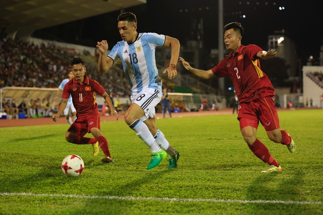 Chùm ảnh: Những khoảnh khắc ấn tượng trận giao hữu U20 Việt Nam 1-4 U20 Argentina - Ảnh 11.